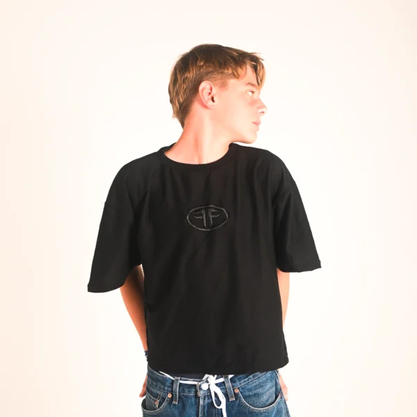 Boxy t-shirt logo