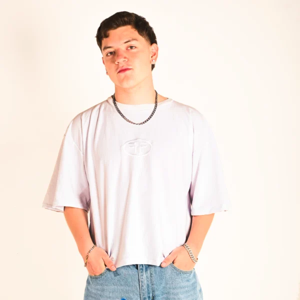 Boxy t-shirt logo